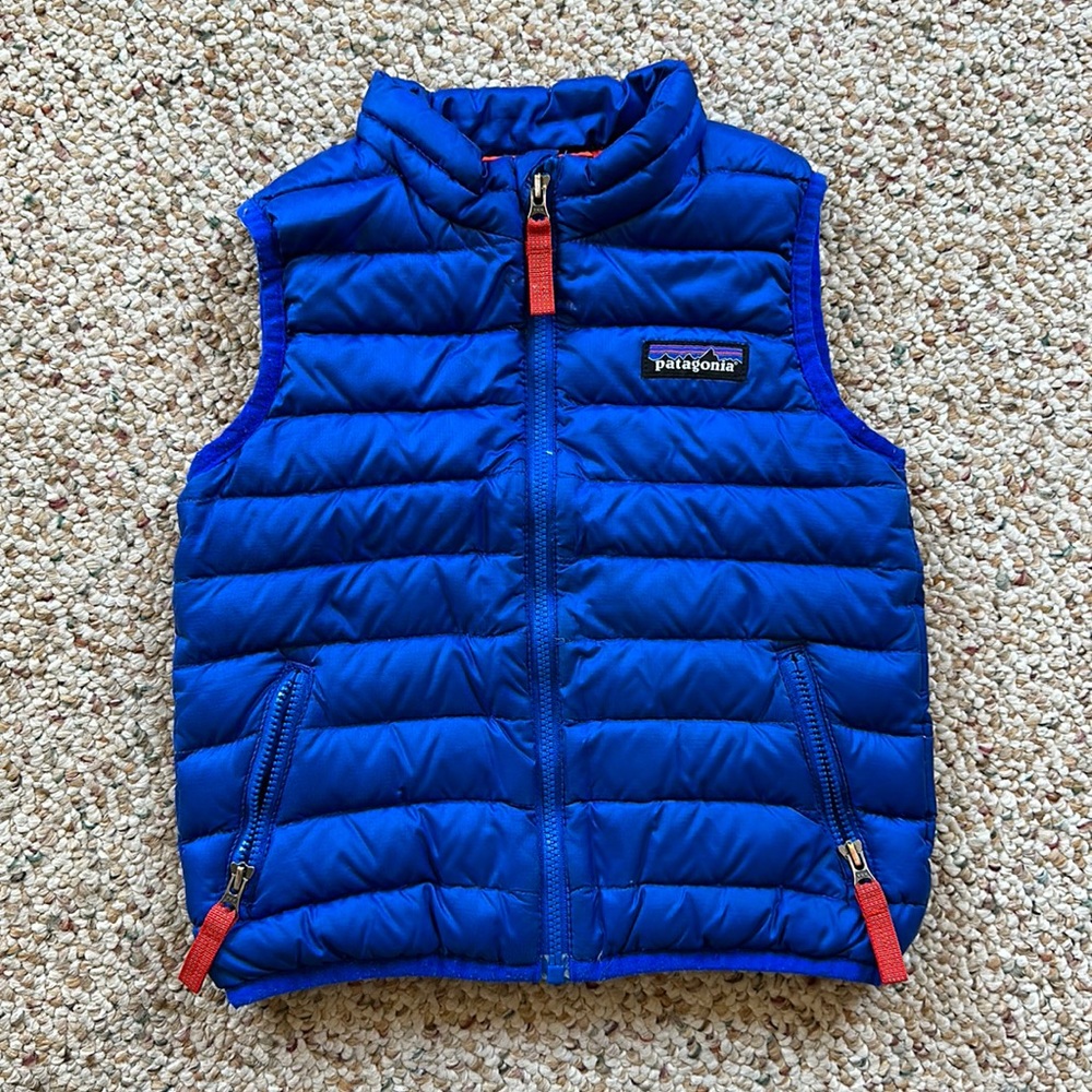 Patagonia down vest 💙